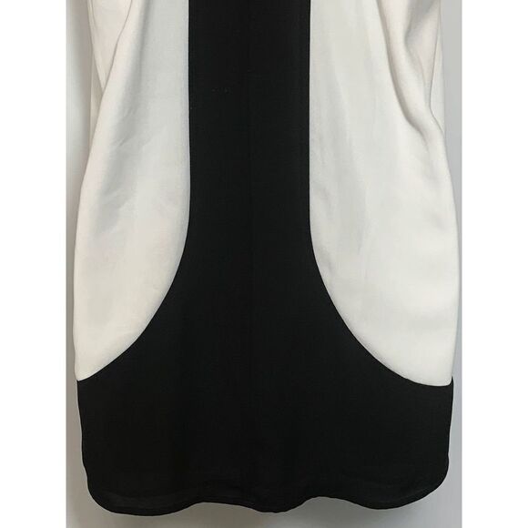 Express Women's Spaghetti Color Block Black/White Top Size M - Picture 2 of 10